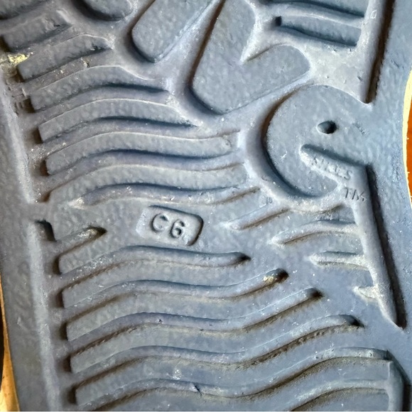 Vibrant Blue Water Shoes with Perforated Design and Slip-On Comfort - Picture 5 of 6